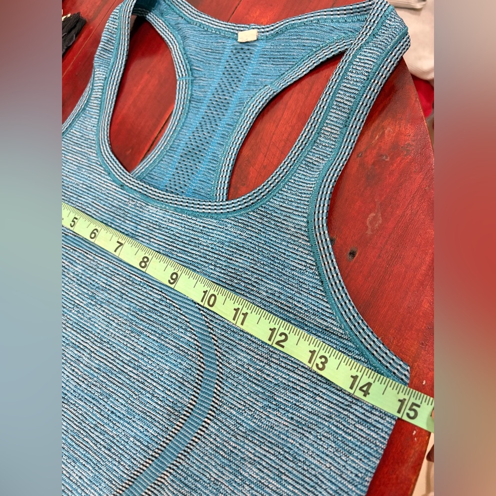 Lululemon Swiftly Racerback tank top Size 4 - Picture 4 of 5